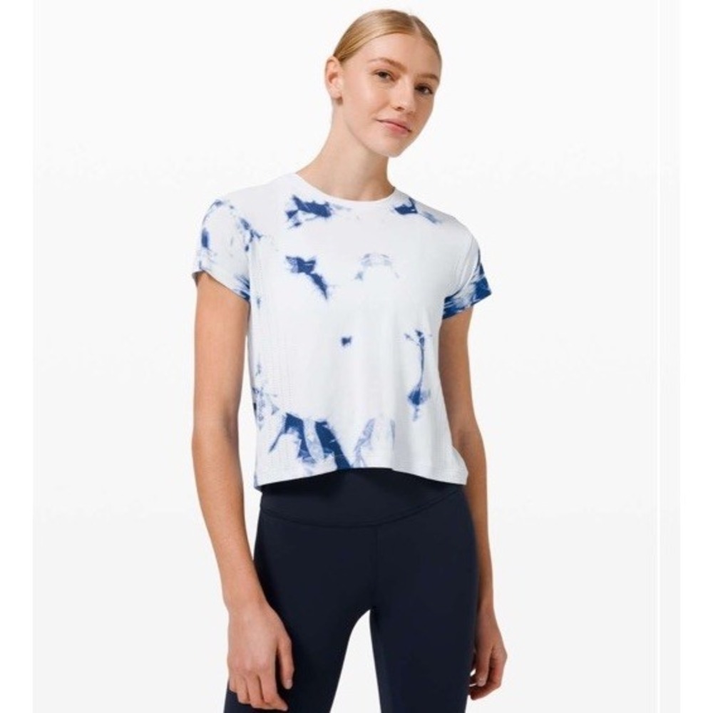 Lululemon Train to Be Short Sleeve *Shibori Size M Regatta Blue Tie‎ Dye